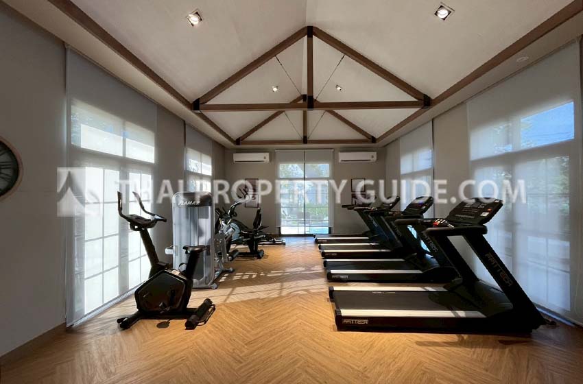 House with Shared Pool in Bangnatrad 